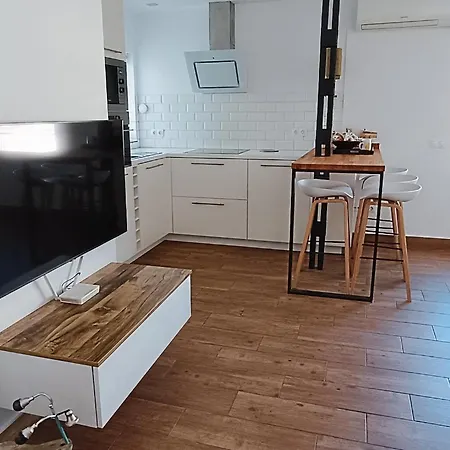 Apartamento Piso Centrico En Avenida Principal