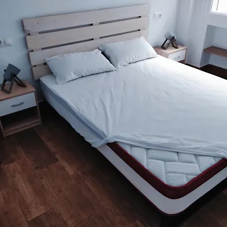 Piso Centrico En Avenida Principal Apartamento *